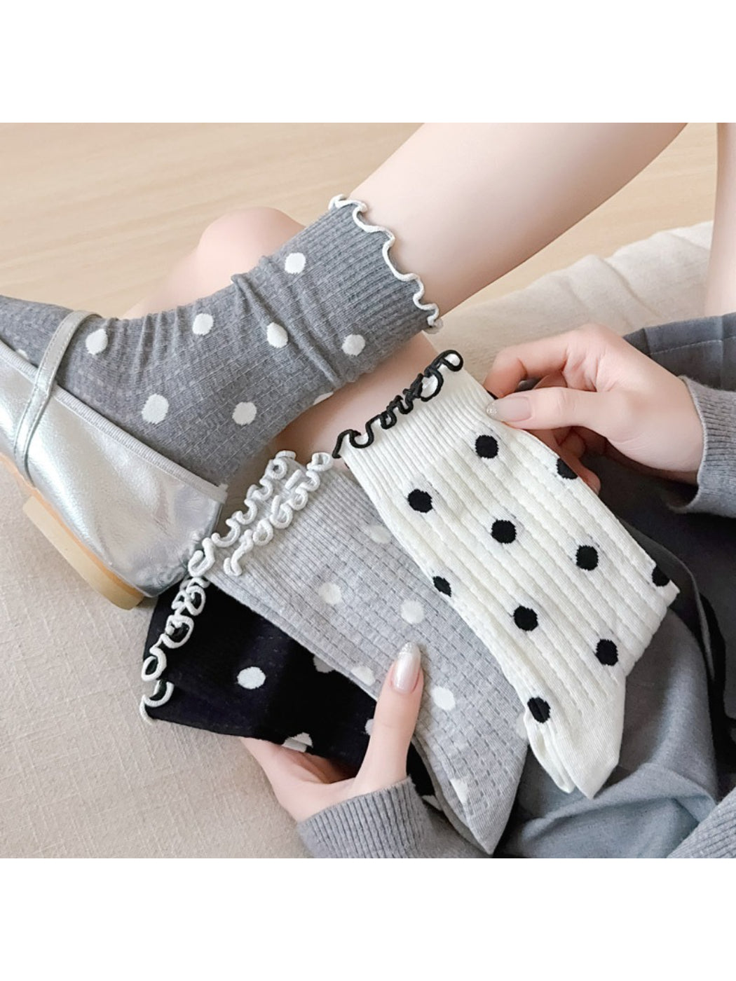 Rufia - Polka Dot Ruffle Trim Crew Socks