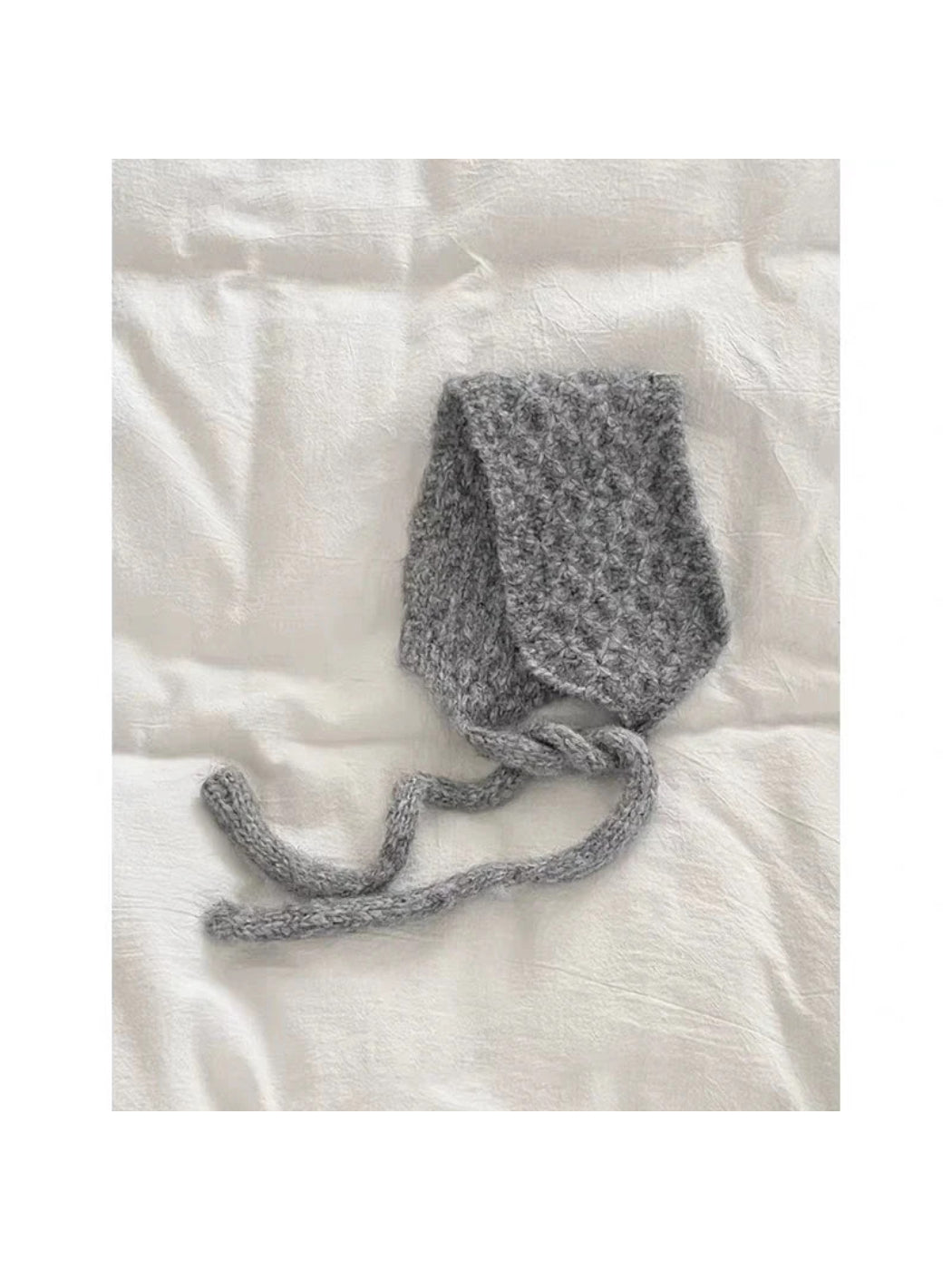 Scarvii – Fuzzy Cozy Bonnet Hat
