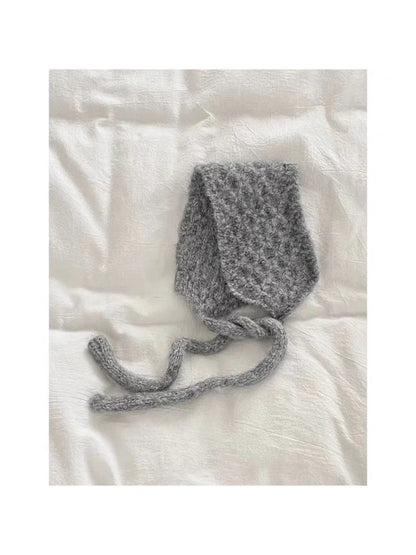 Scarvii – Fuzzy Cozy Bonnet Hat