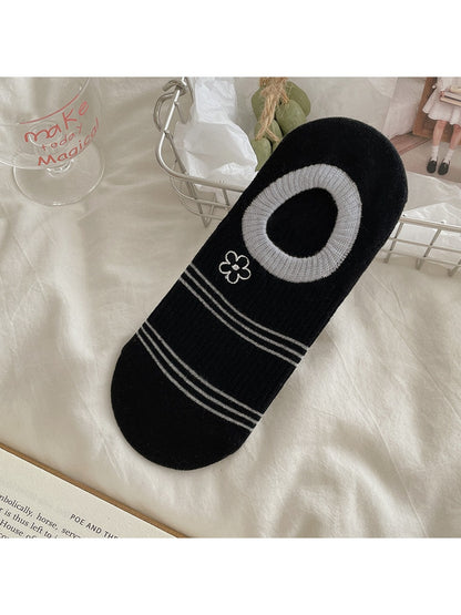 Rufia - Striped Flower Embroidery Low Ankle Socks