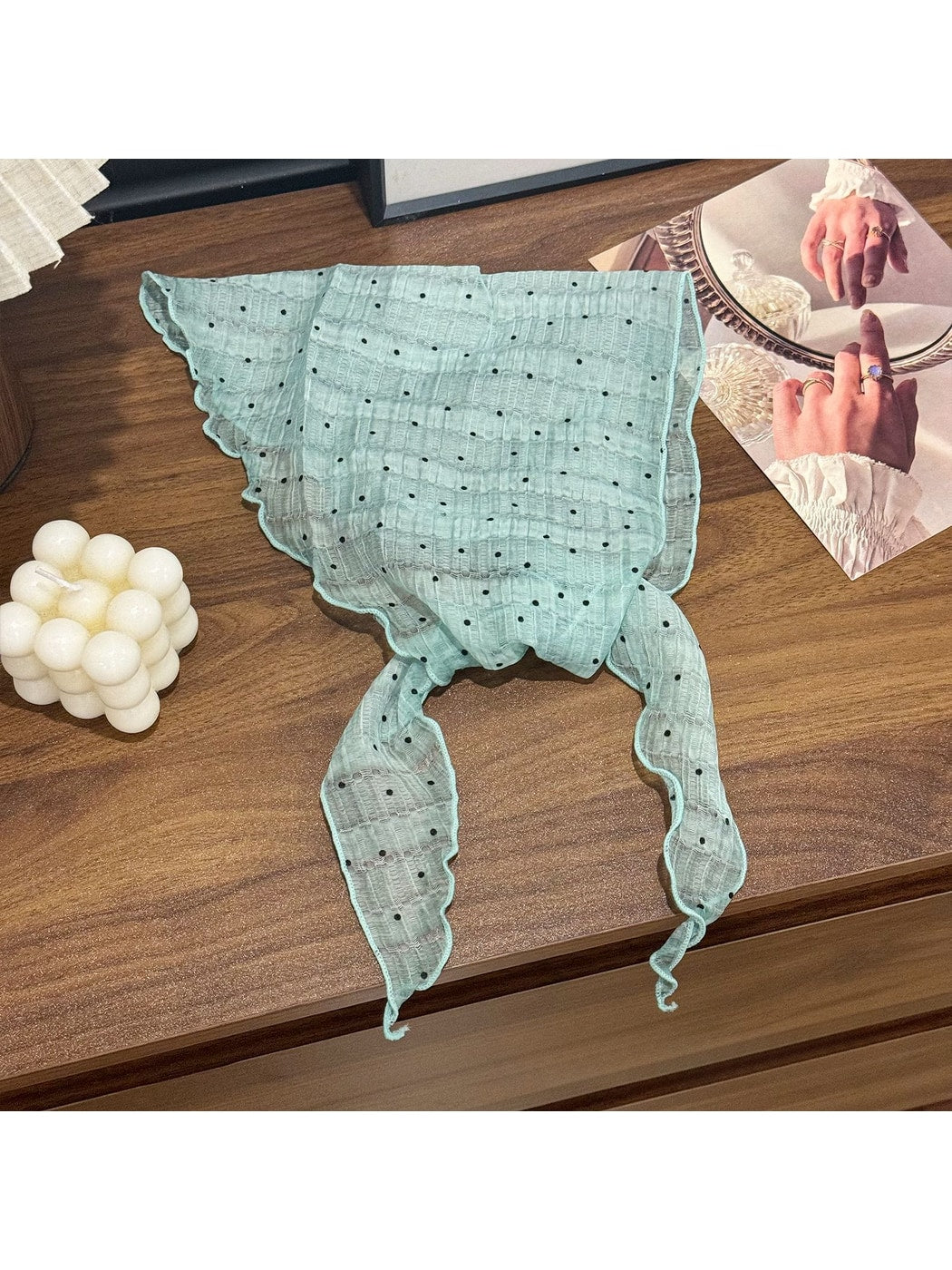Scarvii - Simple Point Print Triangle Bandana