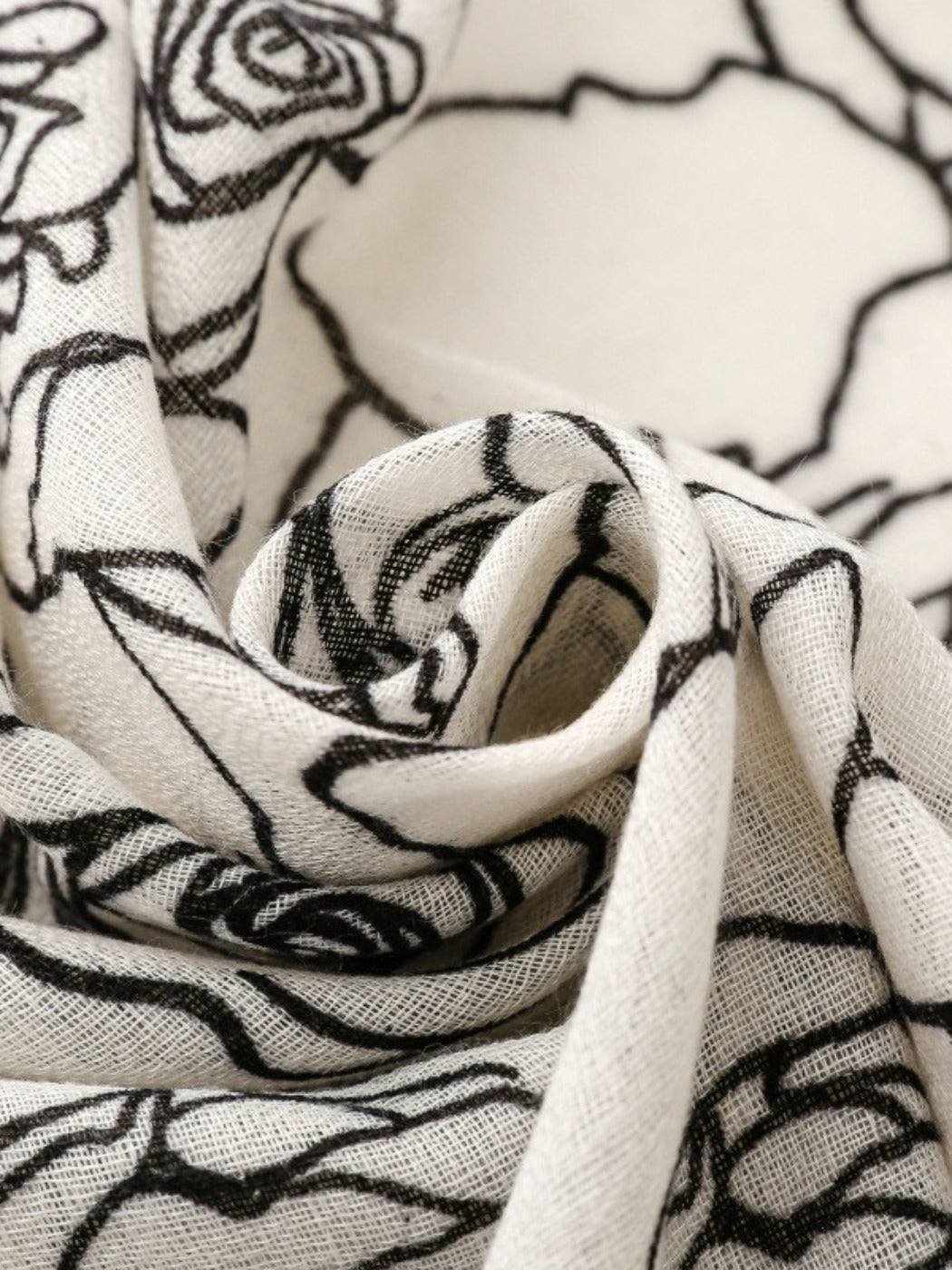Scarvii - Vintage Dot & Floral Print Scarf - Elegant & Chic