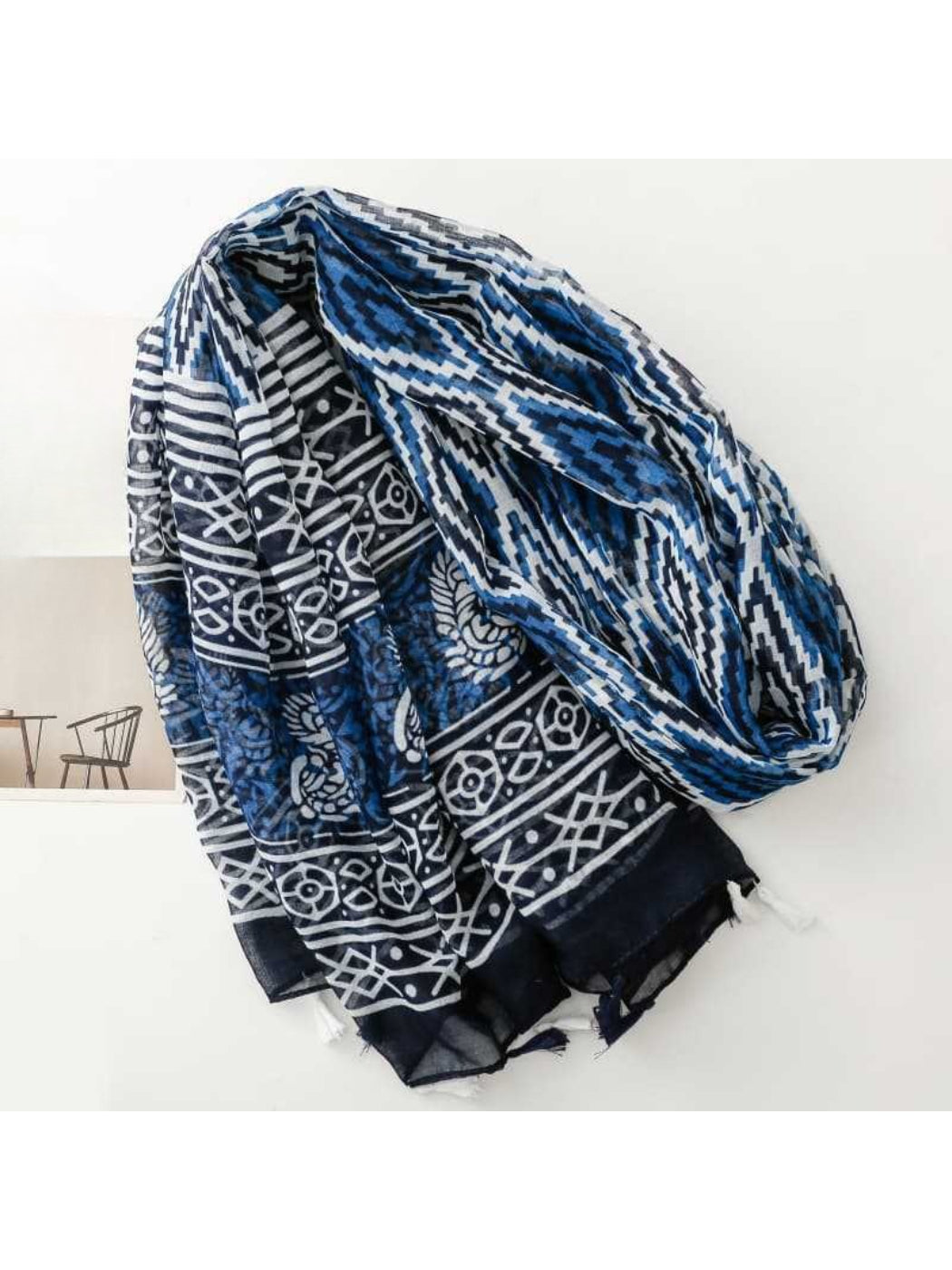 Scarvii - Modern Diamond Print Casual Scarf