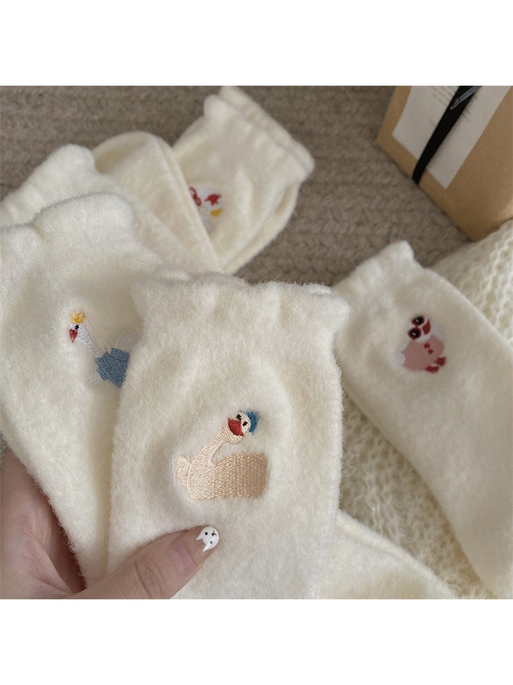 Rufia - Embroidered Goose Motif Casual Crew Socks
