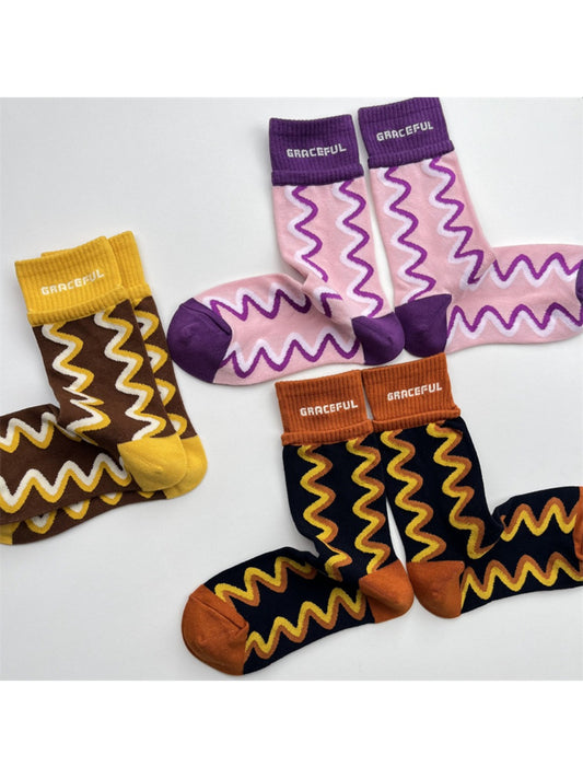 Rufia – Wave Letter Colorblock Crew Socks