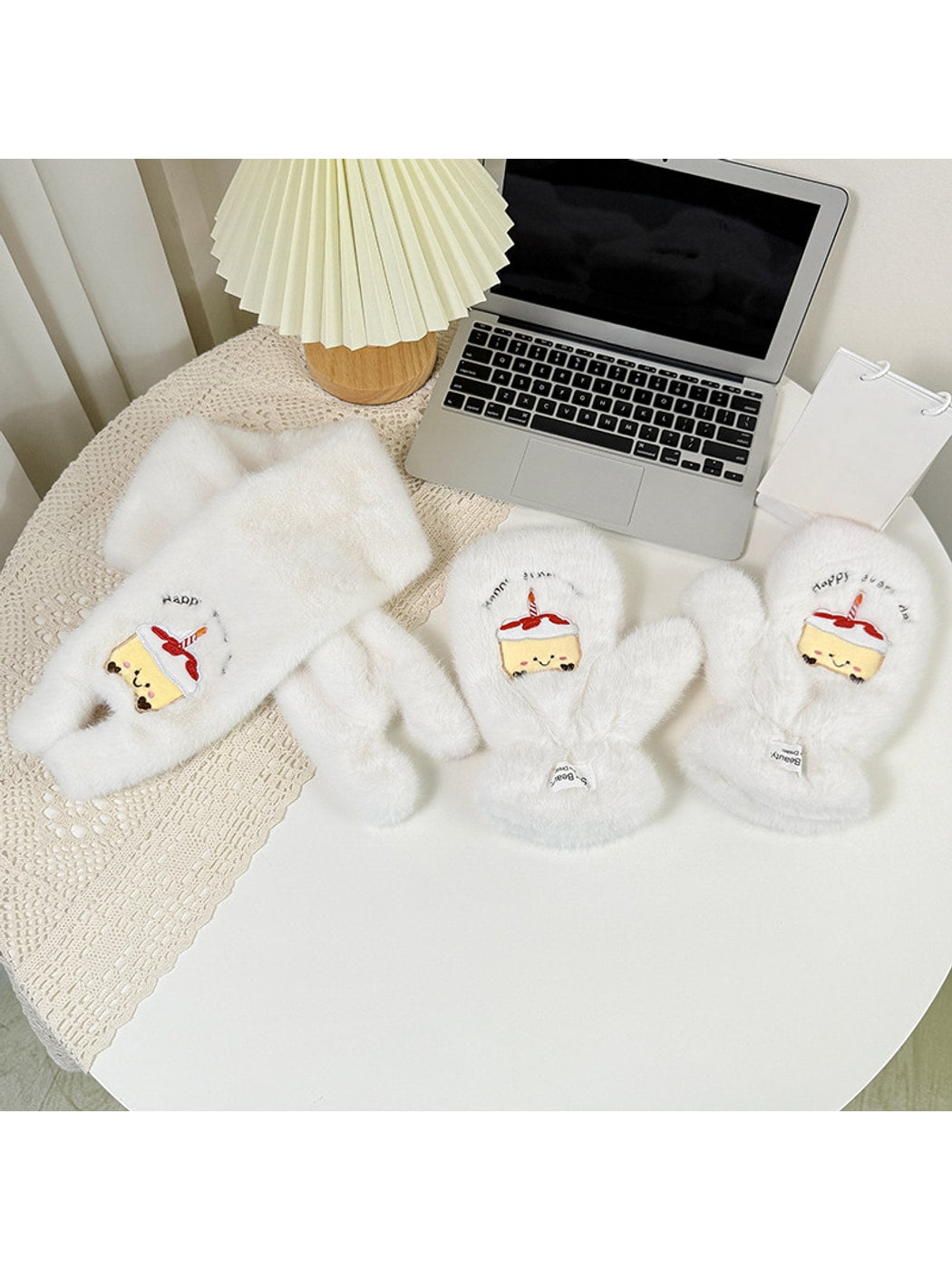 Gloving - Cute Plush Cake Motif Women's Warm Gloves