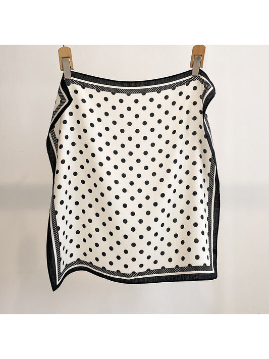 Scarvii Retro Polka Dot Pattern Square Scarf product image