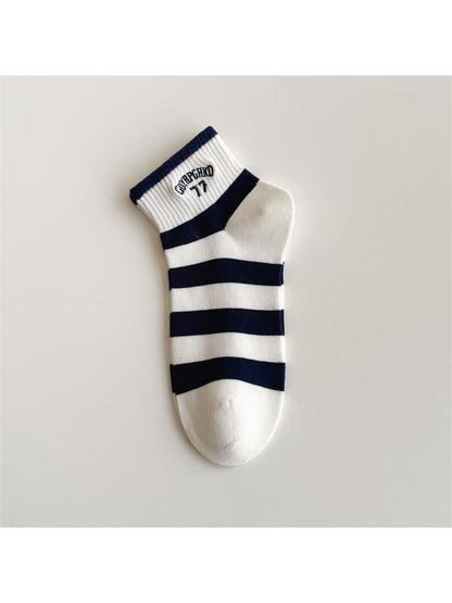 Rufia - Muted Ribbed Pattern Ankle Socks