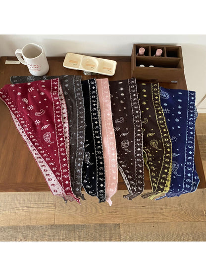 Scarvii - Paisley Border Knit Bandana Scarf