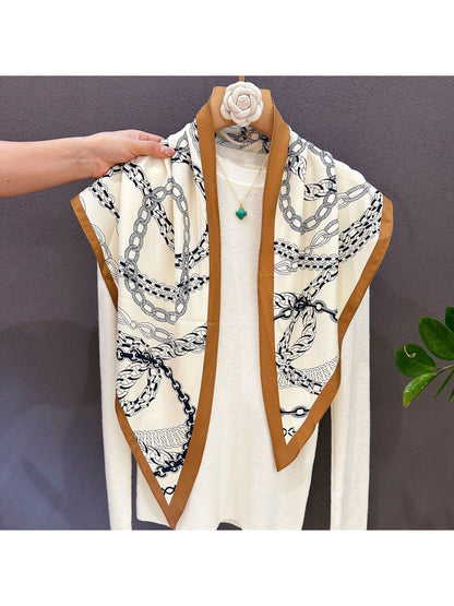 Scarvii - Chain Print Contrast Border Triangle Bandana