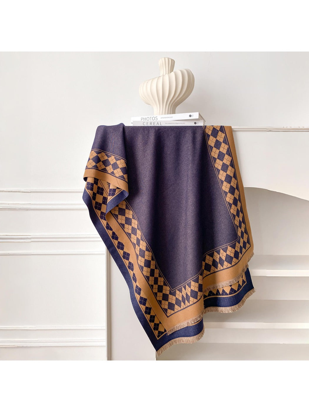 Scarvii – Elegant Checkered Winter Scarf
