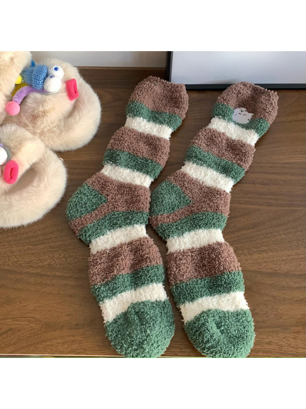 Rufia - Womens Winter Coral Fleece House Socks
