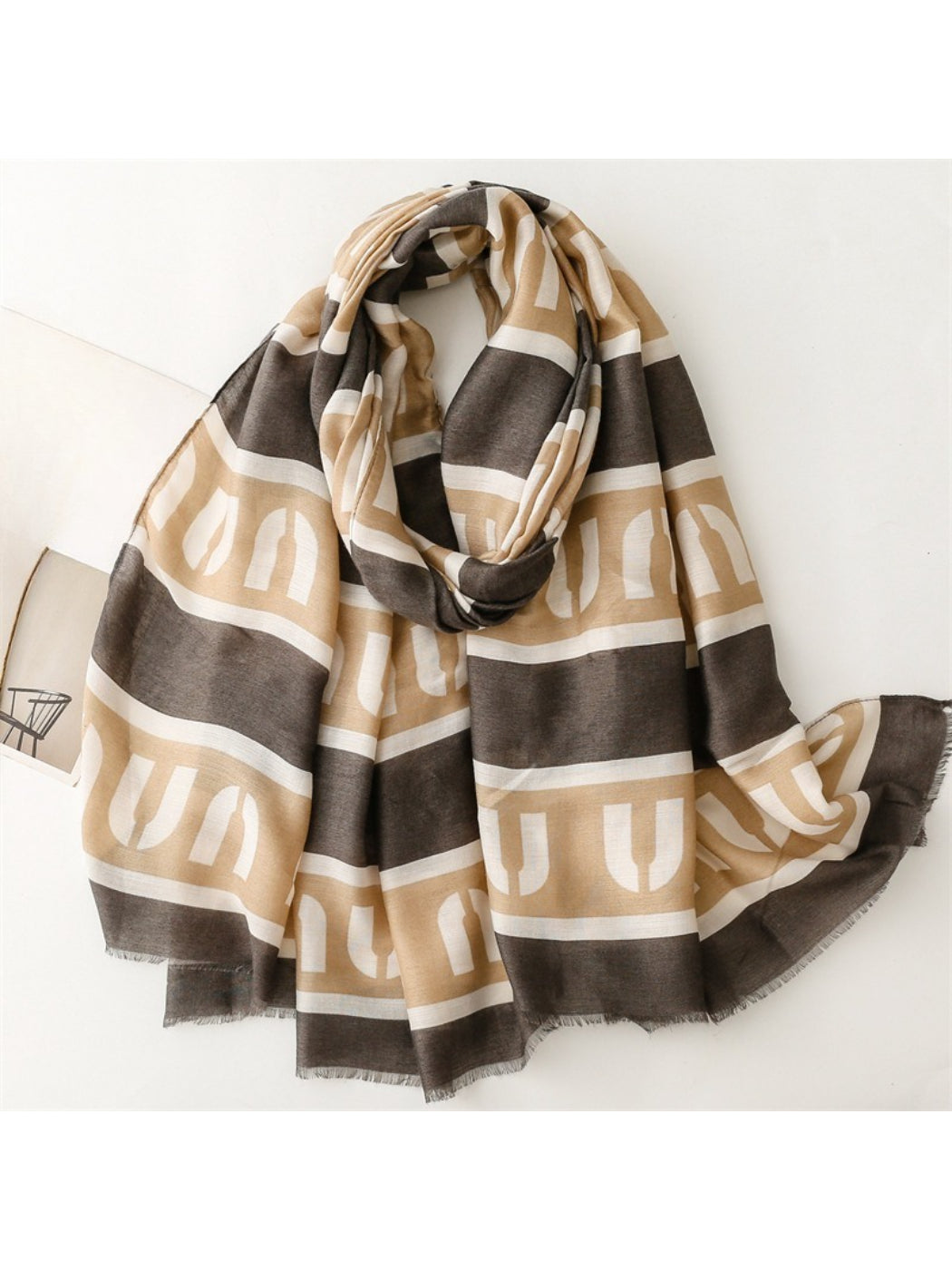 Scarvii - Graphic Stripe Pattern Everyday Scarf