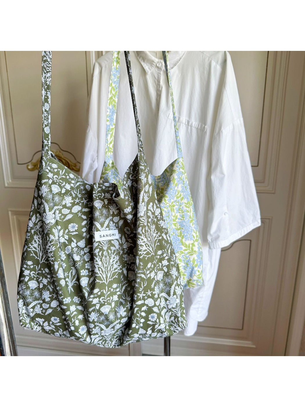 Cosbai - Vintage Floral Slouchy Bag