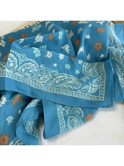 Scarvii - Vintage Paisley Aesthetic Square Scarf
