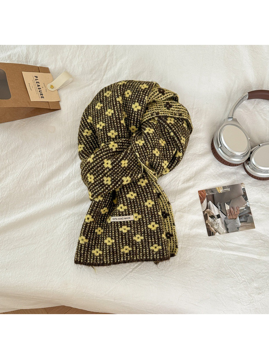 Scarvii – Cozy Tiny Flower Knit Scarf