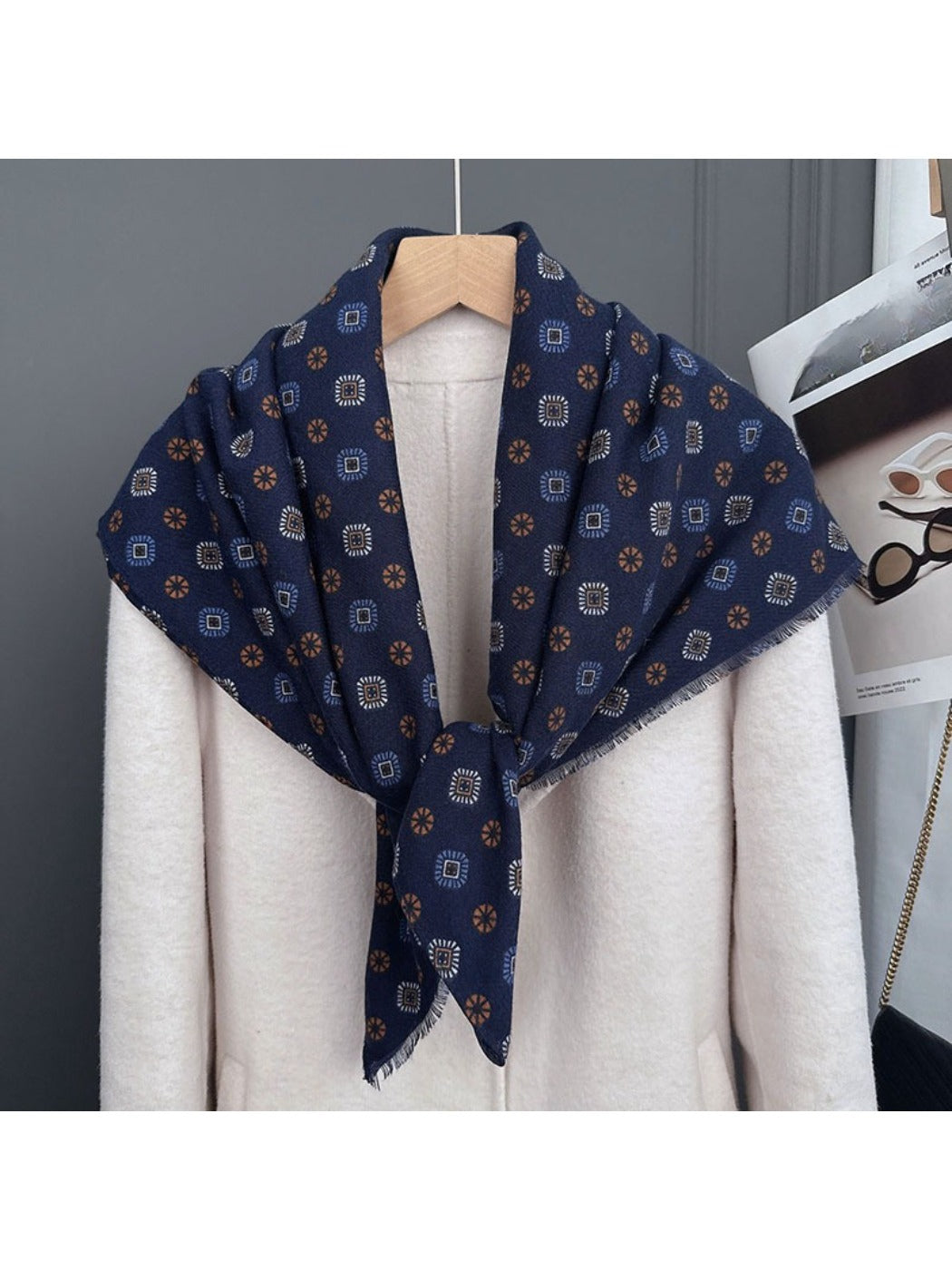 Scarvii - Vintage Geometric Pattern Scarf