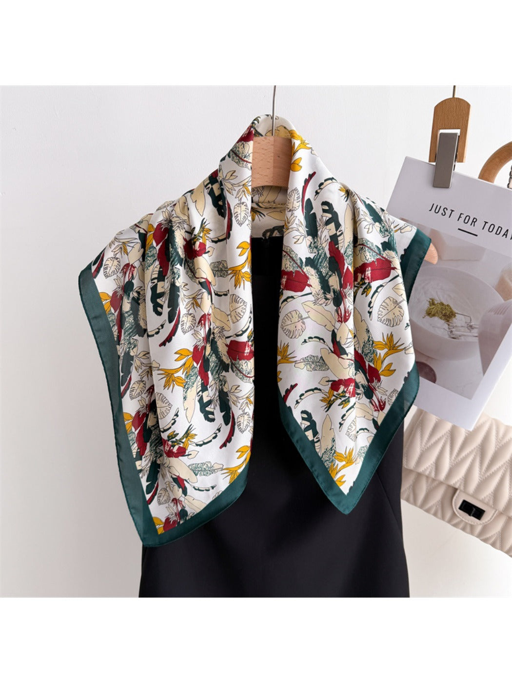 Scarvii - Square Scarf with Feather & Floral Print