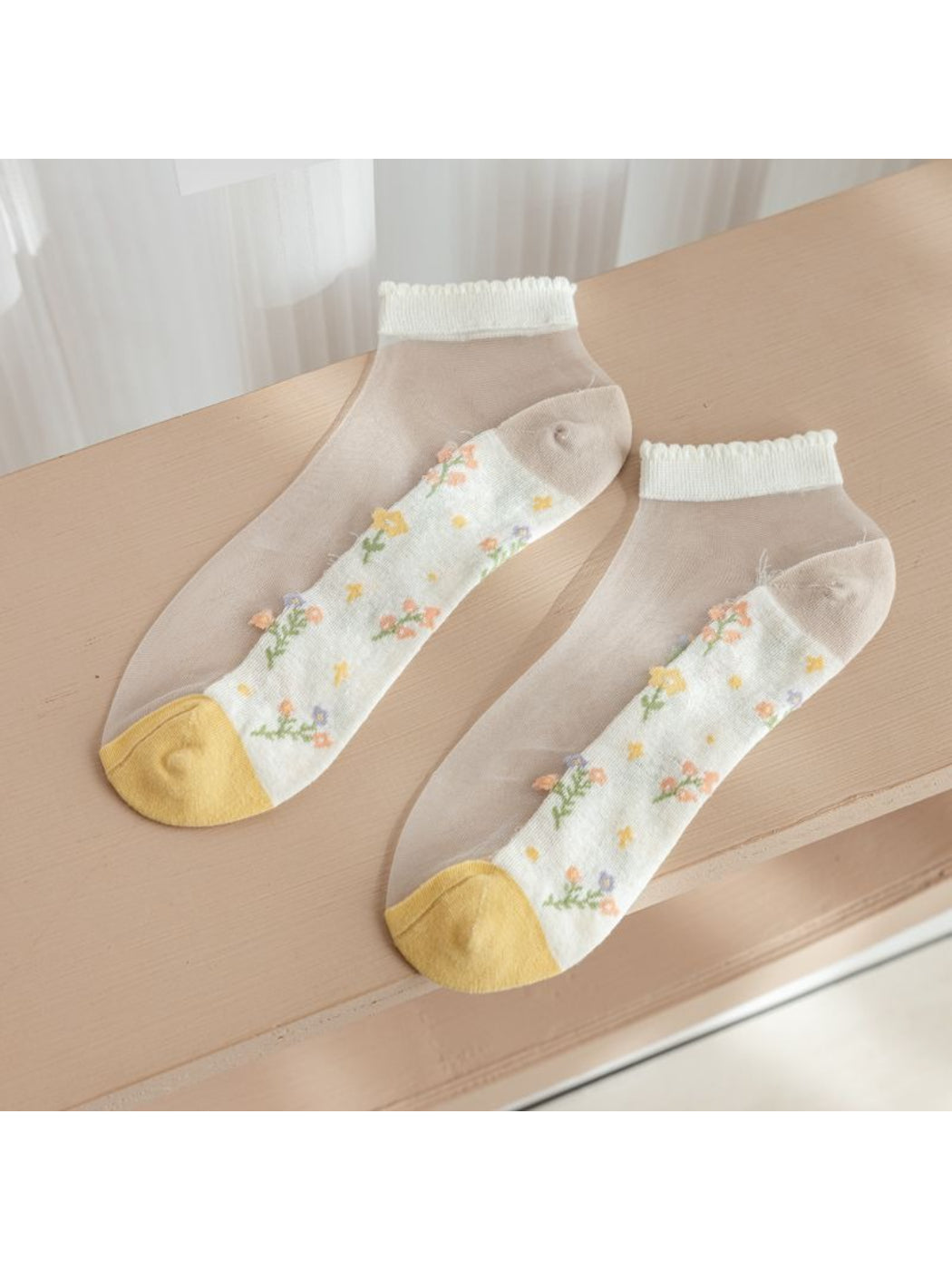 Rufia - Soft Floral Pattern Lightweight Crew Socks product image 5