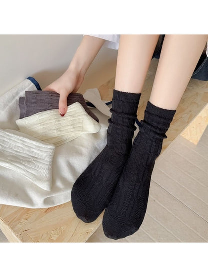 Rufia - Classic Cable Knit Crew Socks