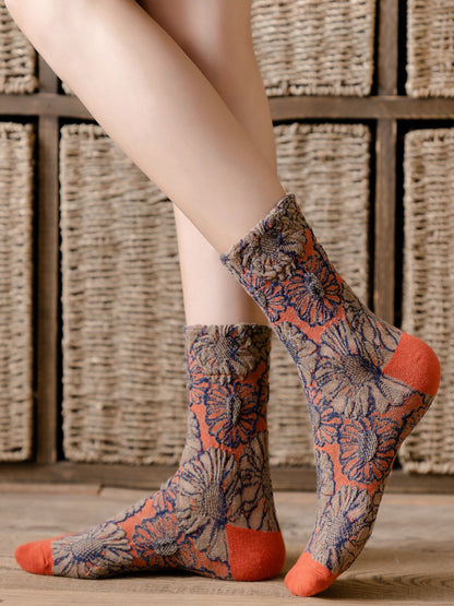 Rufia Textured Bloom Pattern Crew Socks product image 15