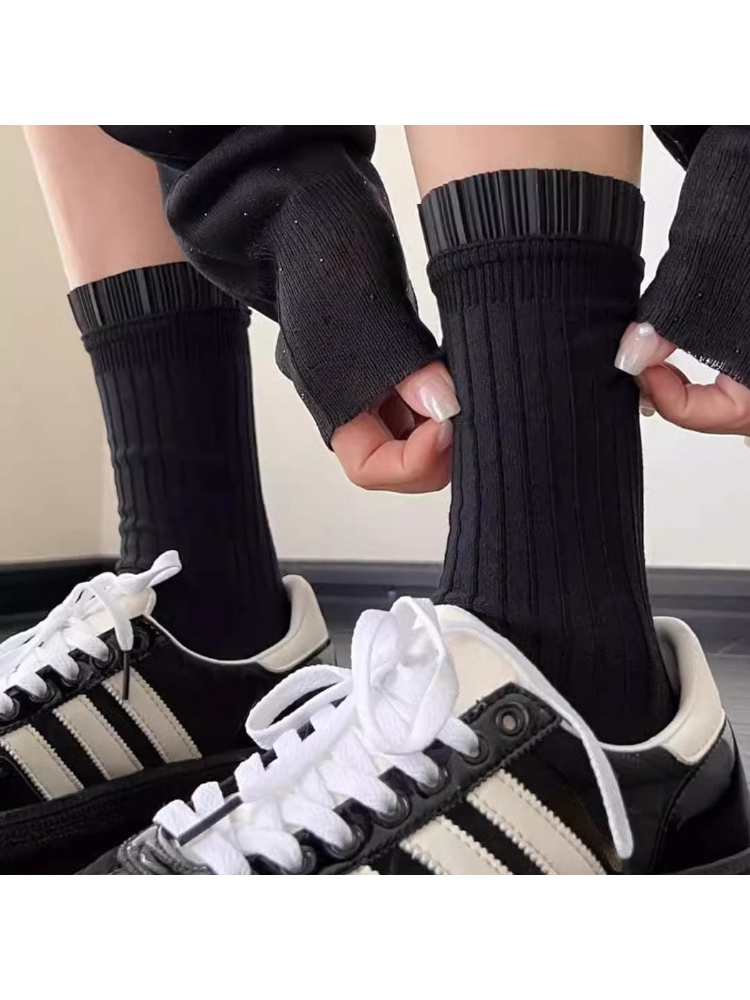 Rufia - Sweet Style Ribbed Detail Crew Socks