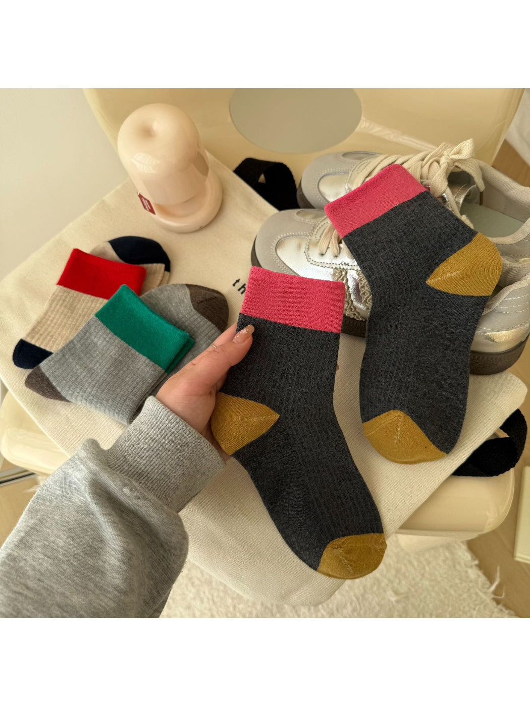 Rufia - Two Tone Ribbed Colorblock Crew Socks