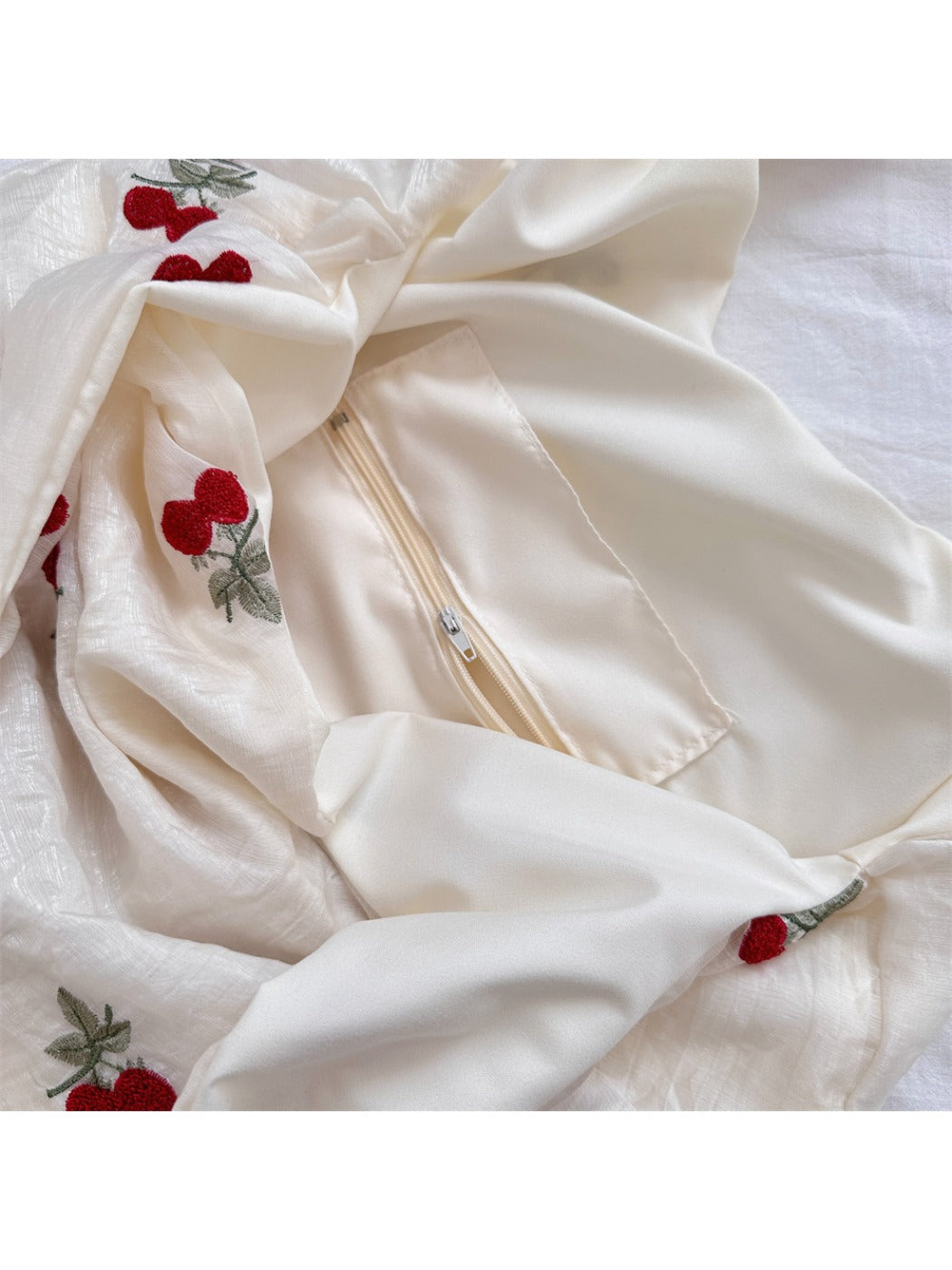 Cosbai – Cherry & Bow Embroidered Sheer-Outer Tote Bag