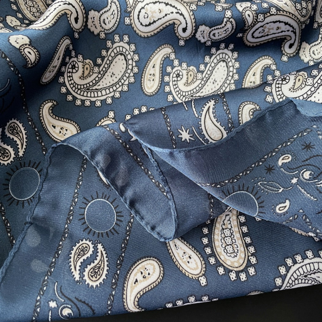 Scarvii - Soft Vintage Paisley Printed Square Scarf