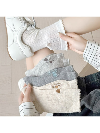 Rufia - Scalloped Heart Embroidered Crew Socks