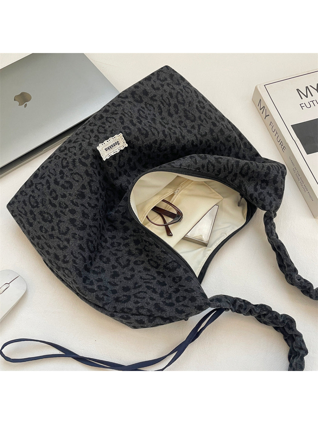 Cosbai - Leopard Print Ruched Strap Hobo Bag