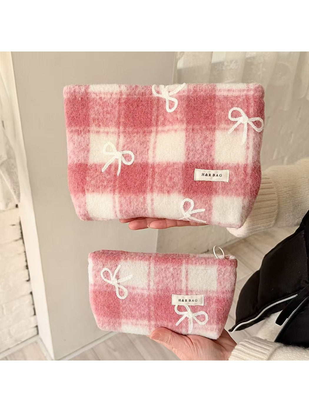 Cosbai - Bow Print Handheld Women's Makeup Bag