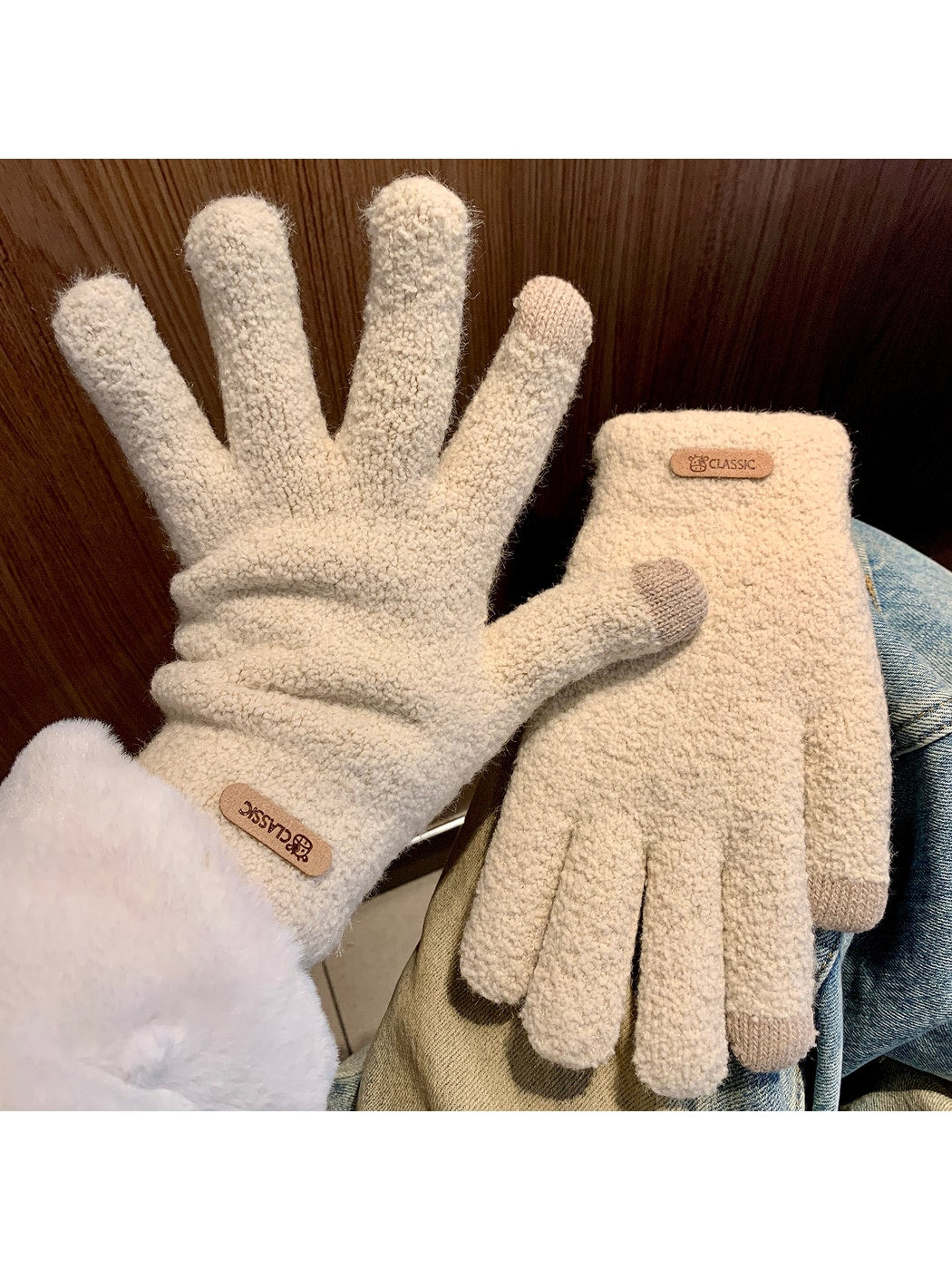 Gloving - Minimal Solid Color Winter Knit Gloves