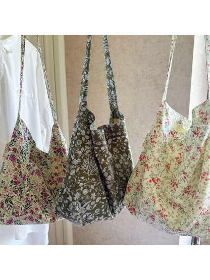 Cosbai - Vintage Floral Slouchy Bag