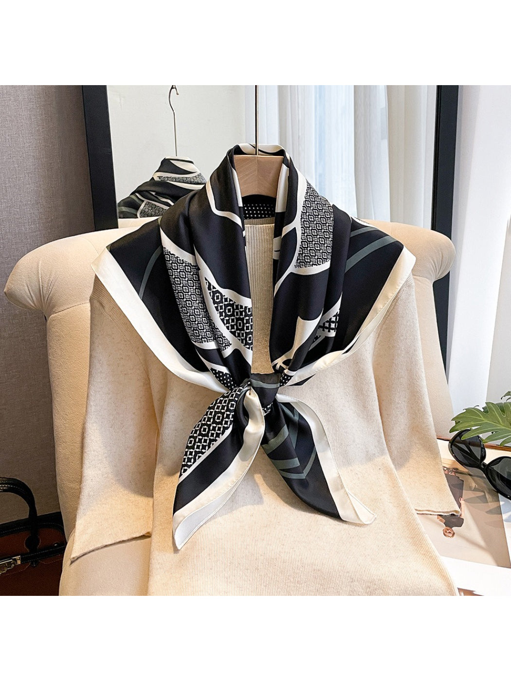 Scarvii - Graphic Rose Pattern Square Scarf
