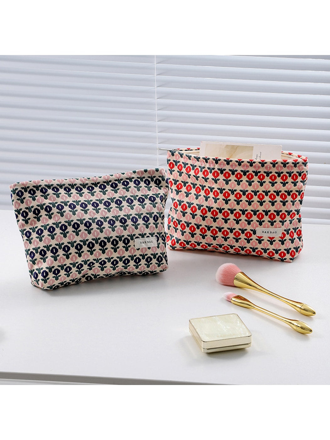 Cosbai - Retro Floral Pattern Cosmetic Storage Bag Pouch