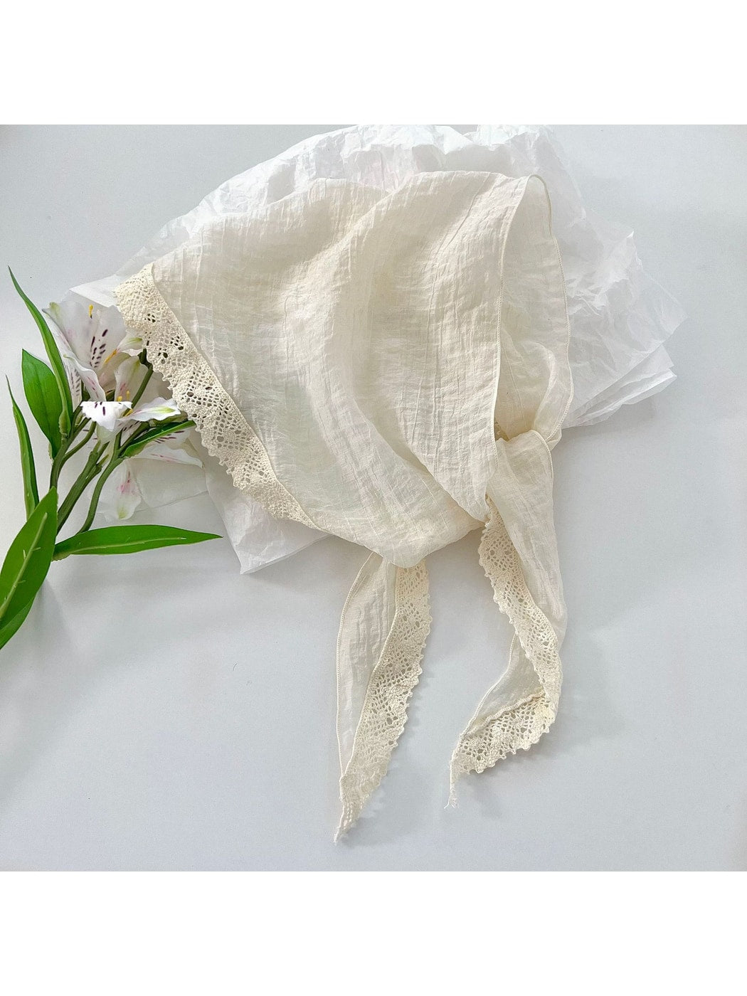 Scarvii - Lace Trim Plain Triangle Bandana