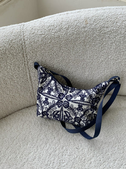 Cosbai - Vintage Embroidered Canvas Shoulder Bag