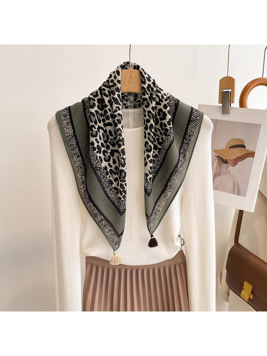 Scarvii - Classic Leopard Print Border Square Scarf