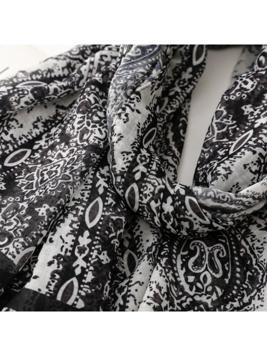 Scarvii - Contrast Panel Tassel Scarf