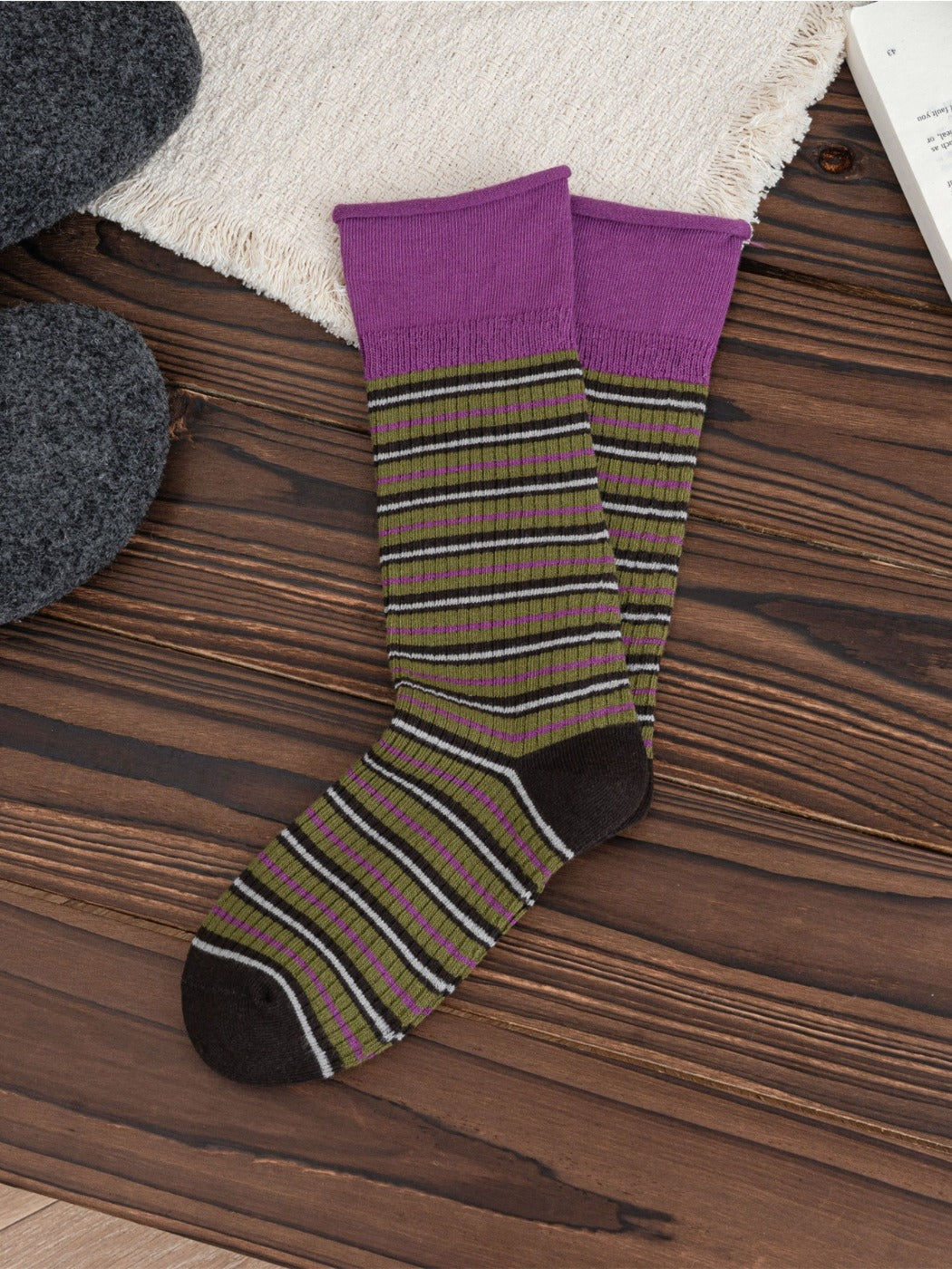Rufia – Color-Block Retro Mid-Calf Socks
