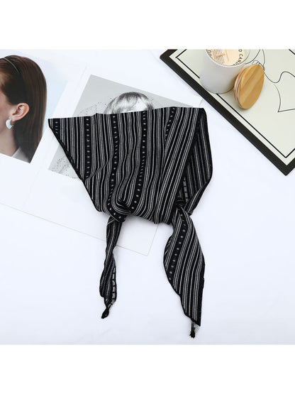 Scarvii - Minimal Striped Pattern Decorative Triangle Bandana