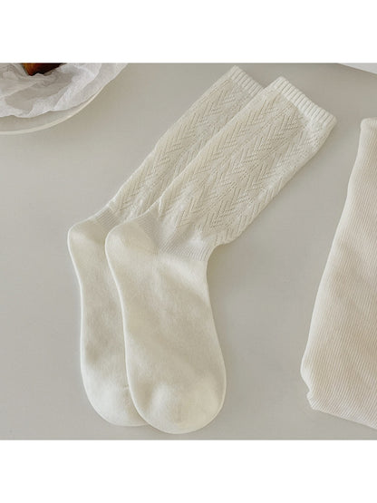 Rufia - Minimalist Chevron Textured Socks