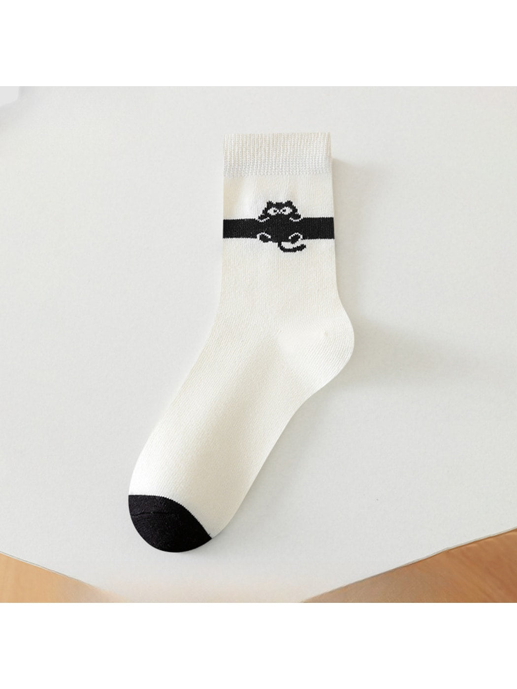 Rufia - Playful Cartoon Cat Theme Crew Socks