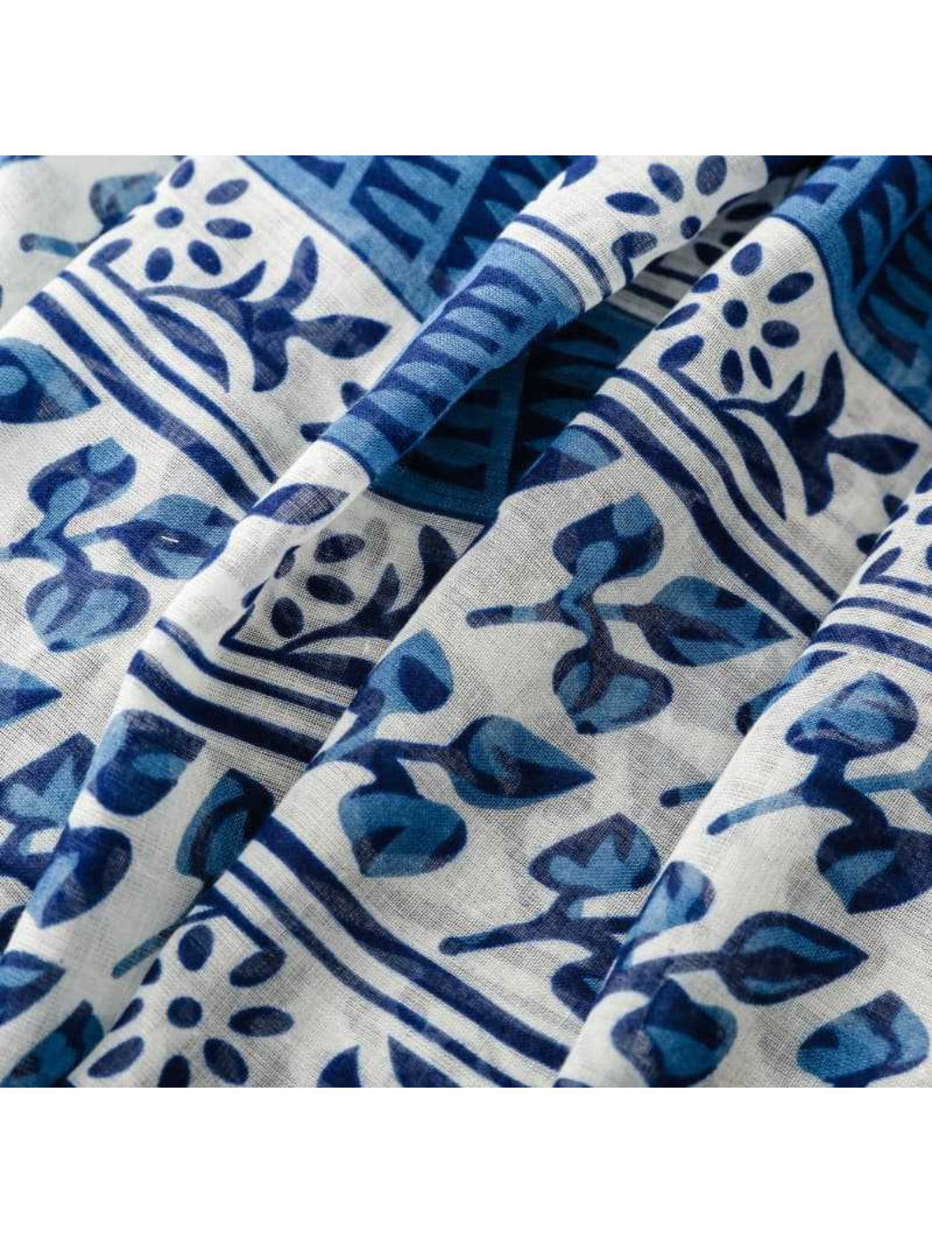 Scarvii - Flowing Geometric Stripe Print Scarf