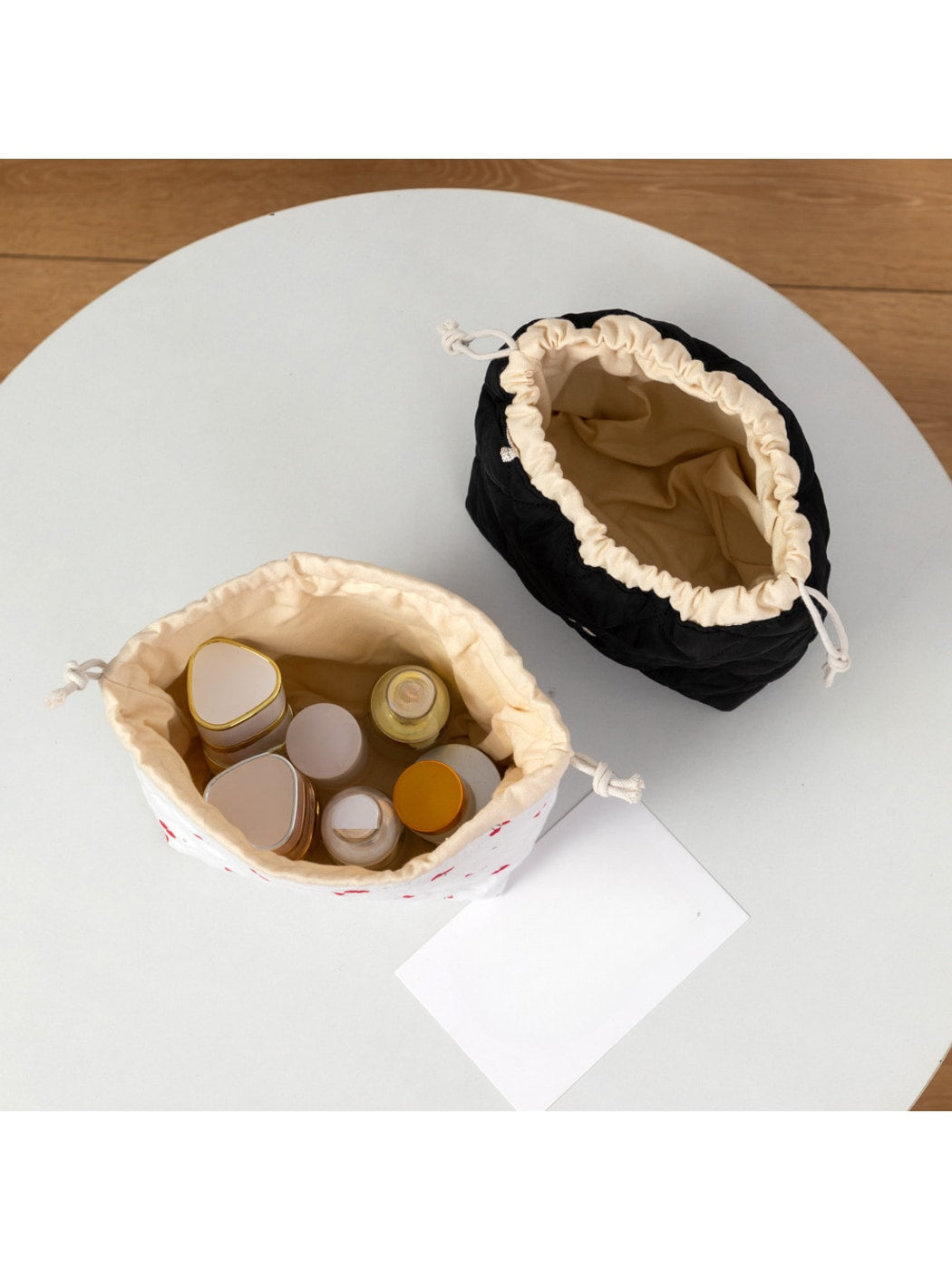 Cosbai - Quilted Round Drawstring Cosmetic Bag