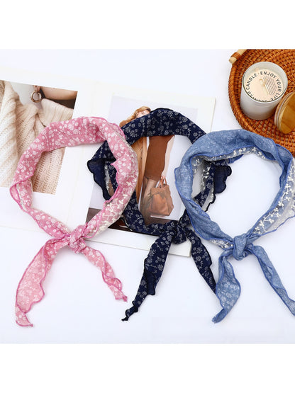 Scarvii - Vintage Lace Floral Print Triangle Bandana