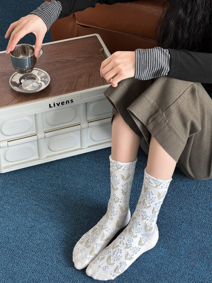 Rufia - Textured Leaf Cluster Socks