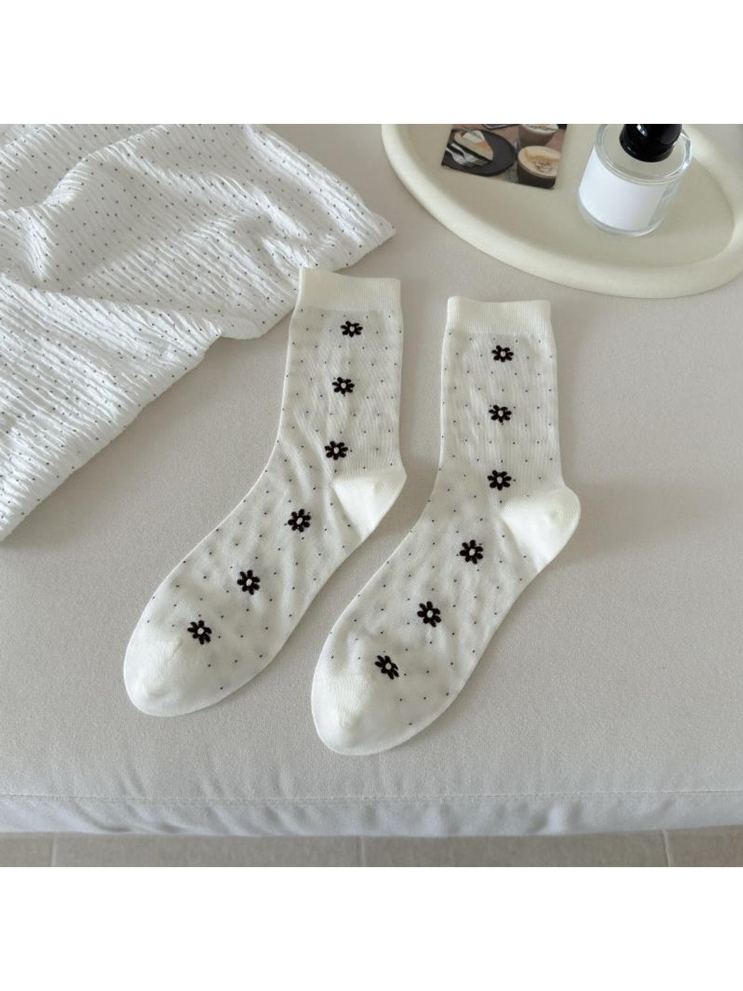 Rufia - Cute Floral and Bow Detail Crew Socks