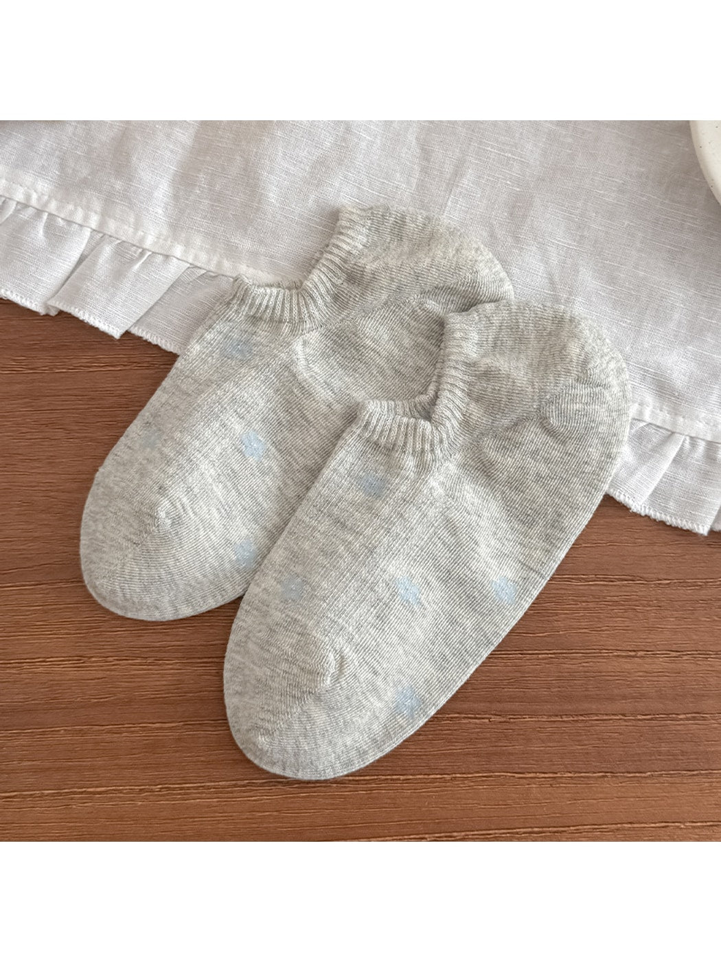 Rufia - Sweet Floral Pattern Women's No Show Socks